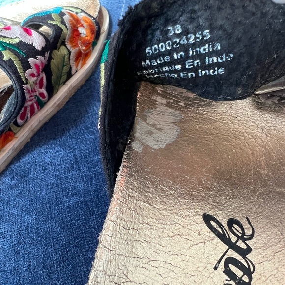 Free People Embroidered Sandals - Picture 4 of 4